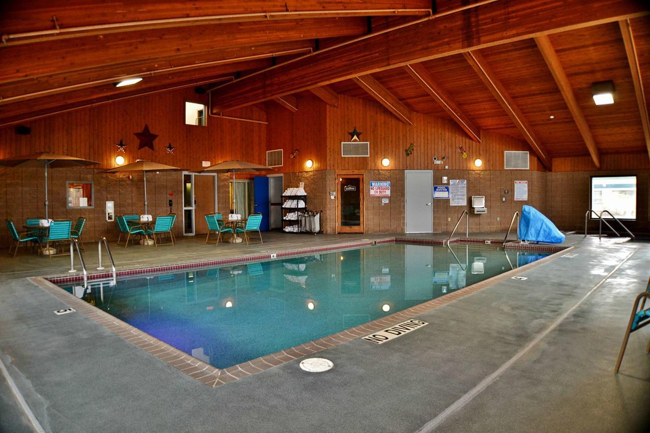 Americinn By Wyndham Calumet Eksteriør bilde